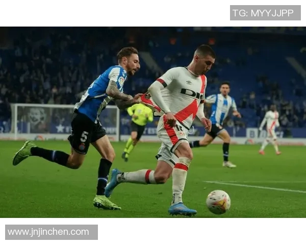 西班牙人主帅因赛季表现不佳被解雇，球队未来走向引发关注